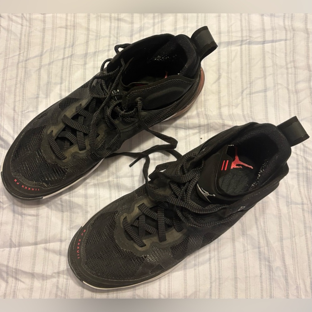Men’s Nike Air Jordan 37 XXXVII Basketball Shoes